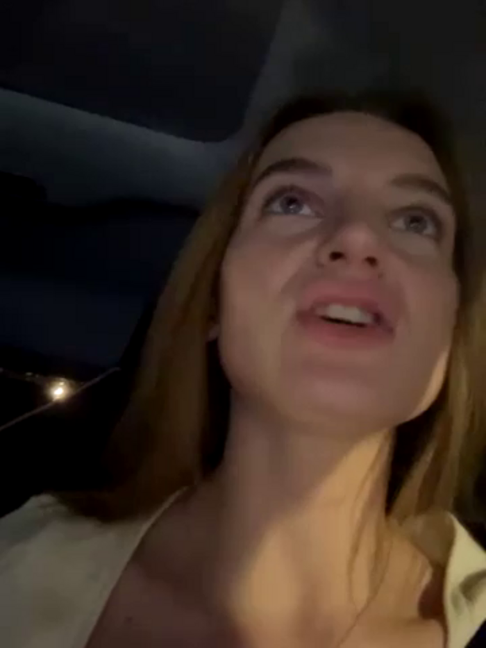 -AngelAri-