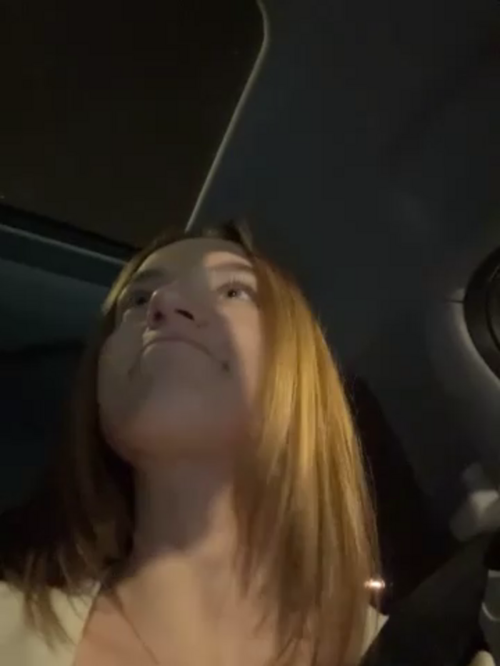 -AngelAri-
