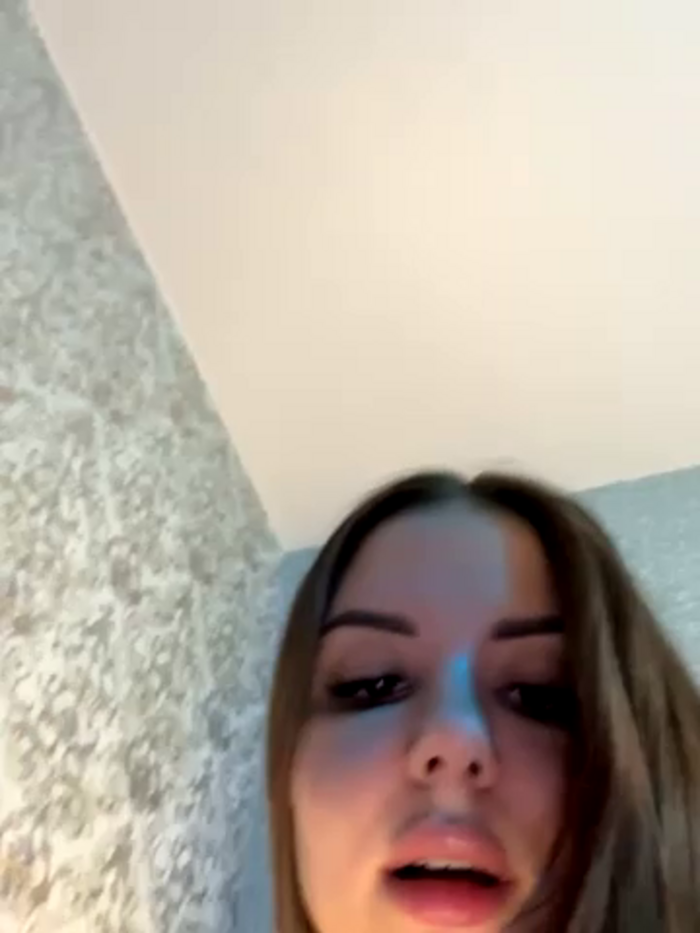 Alina_Vibe_Me