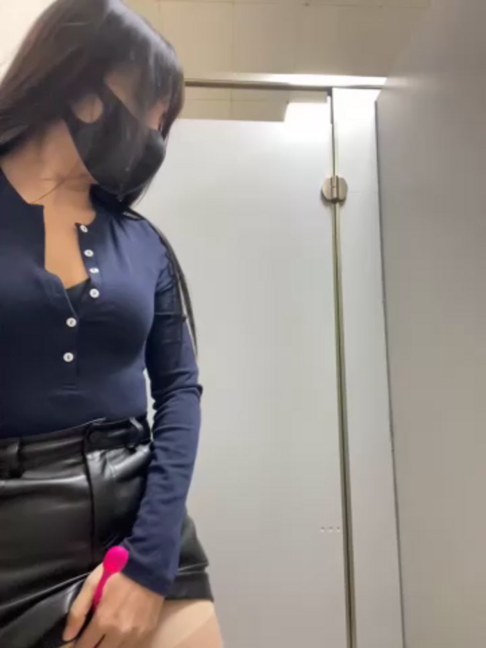 Asia-Lynn