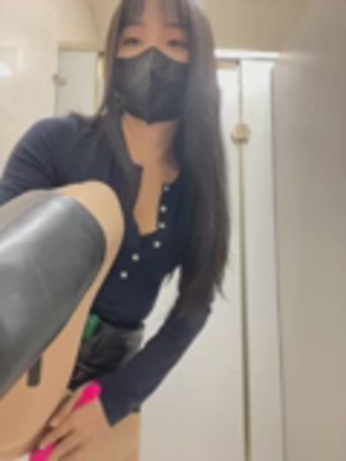 Asia-Lynn