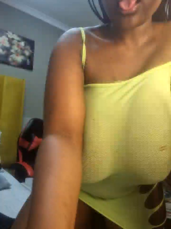 Bustygoddess32