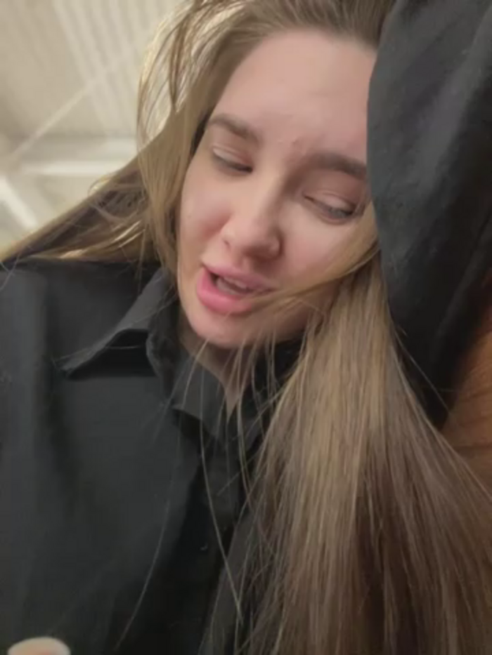 Holly_Molii