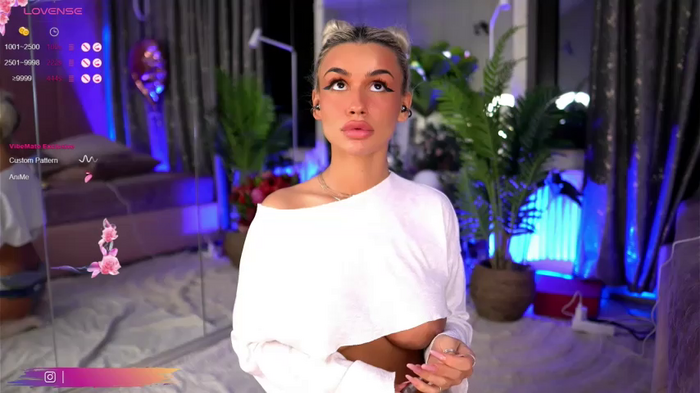 Serene_Sophiex