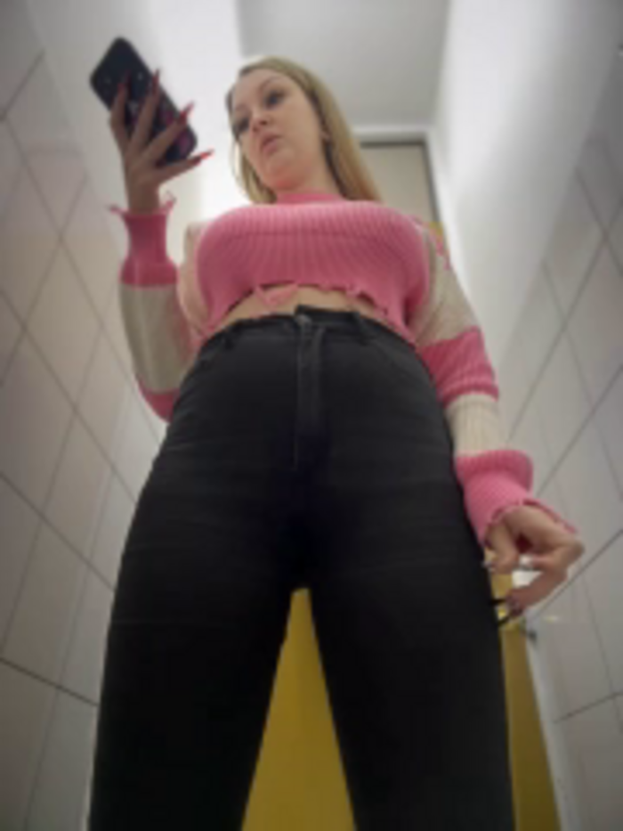 Teya_moon_
