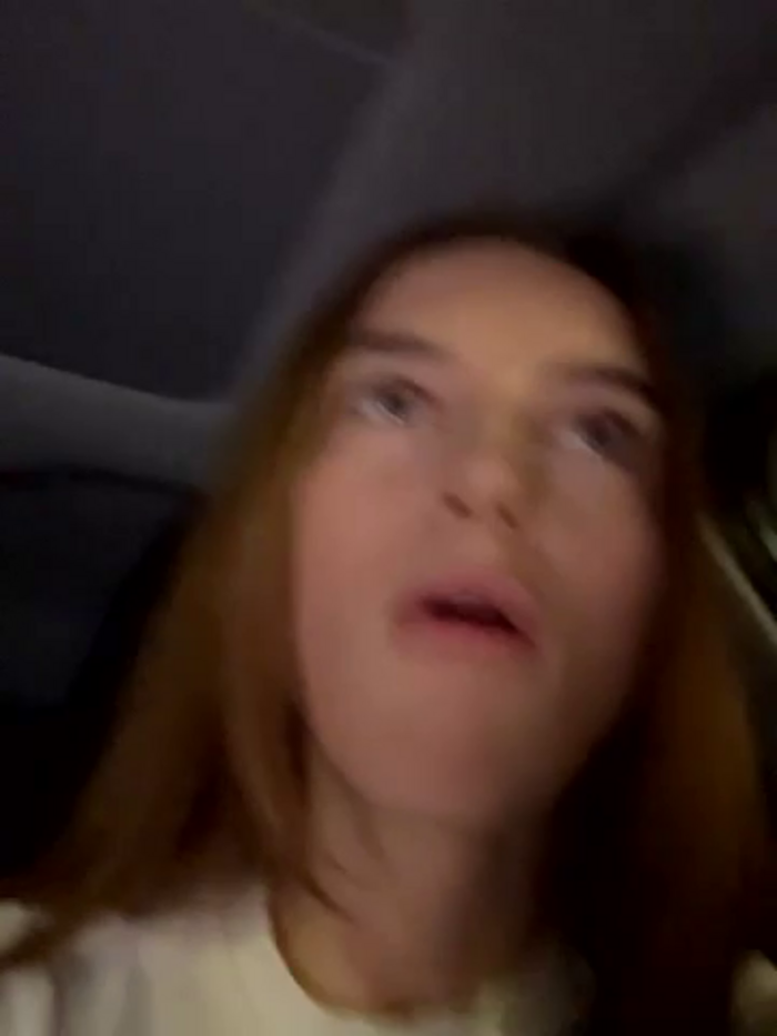 -AngelAri-