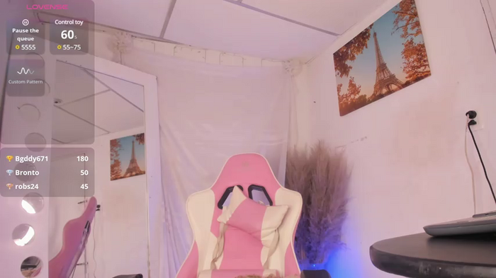 Lissa_petite