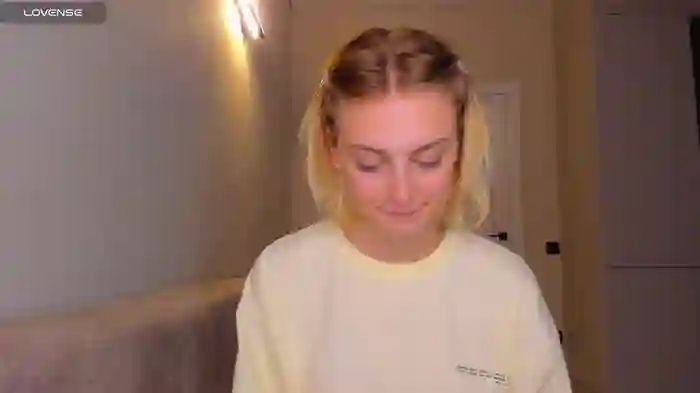 2024/12/07/stripchat-pretty_girlnextdoor-18-40-40
