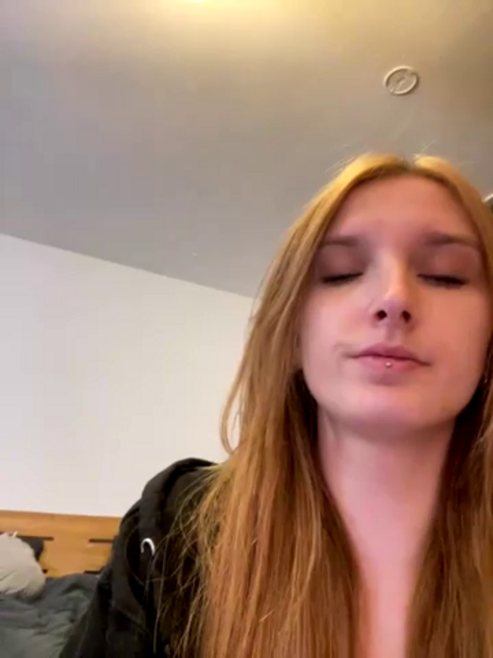 AnnyBelle_