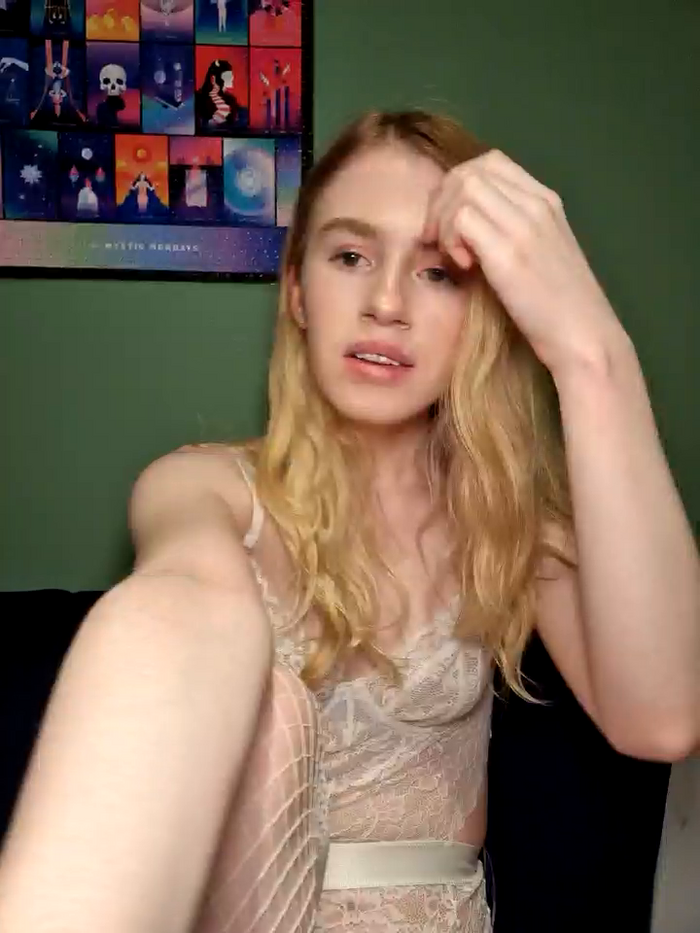 PetiteElise_xcx