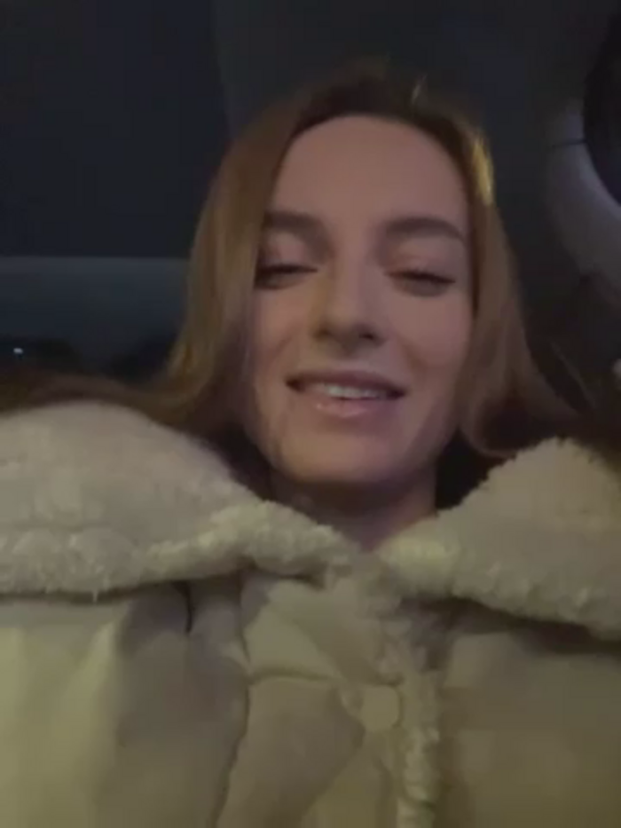 -AngelAri-