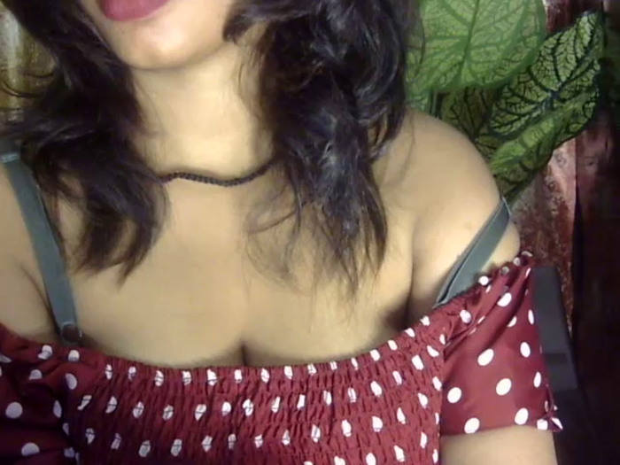 SEXY-MAHI-