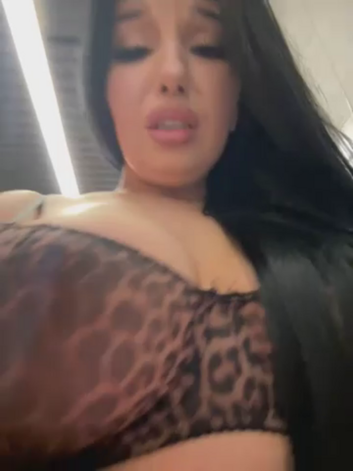 Tisha_Busty
