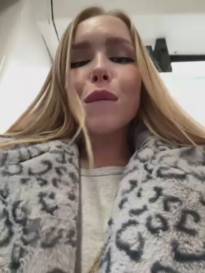 mur_girl