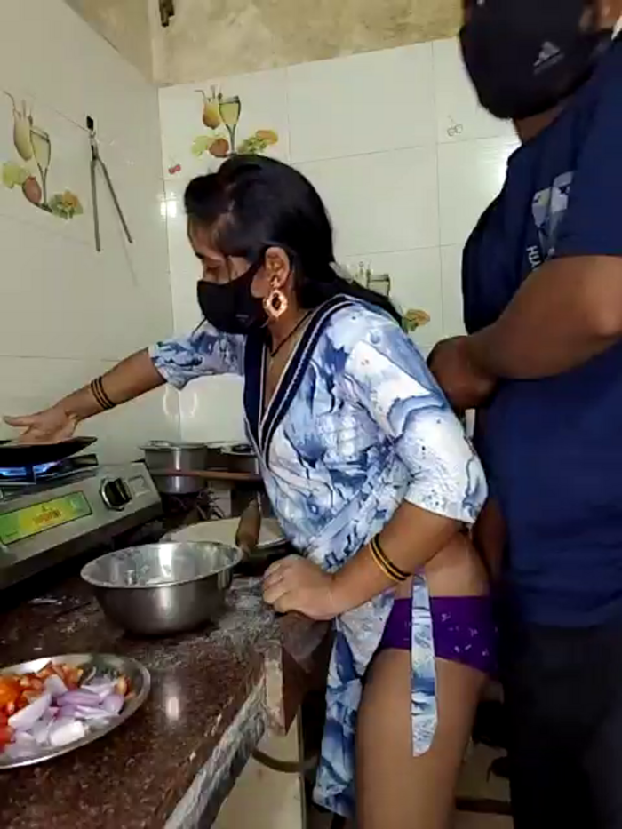 DesiRiya77