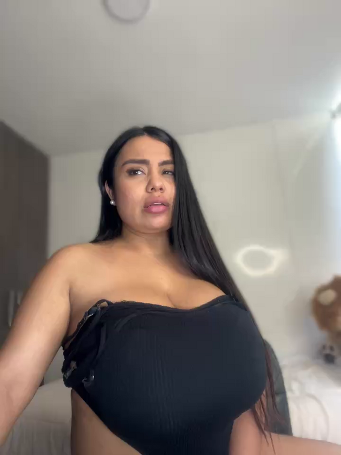 valeria2019hot