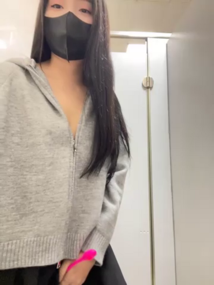 Asia-Lynn