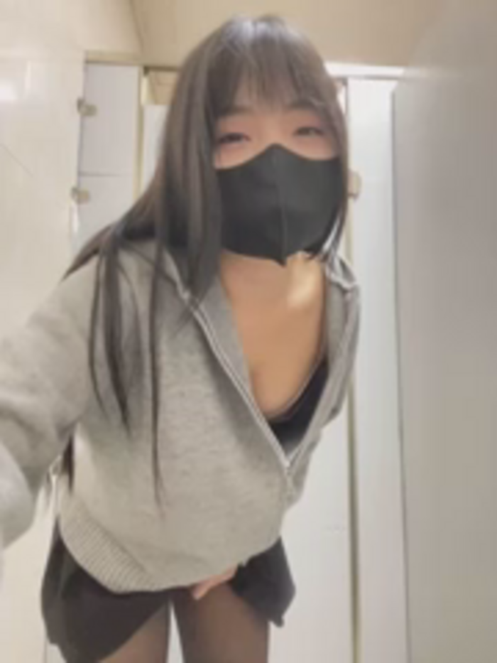 Asia-Lynn