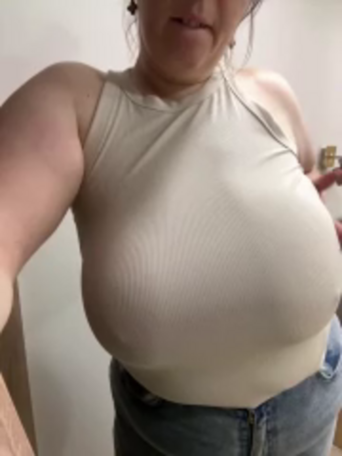 Your_Hot_Sister01