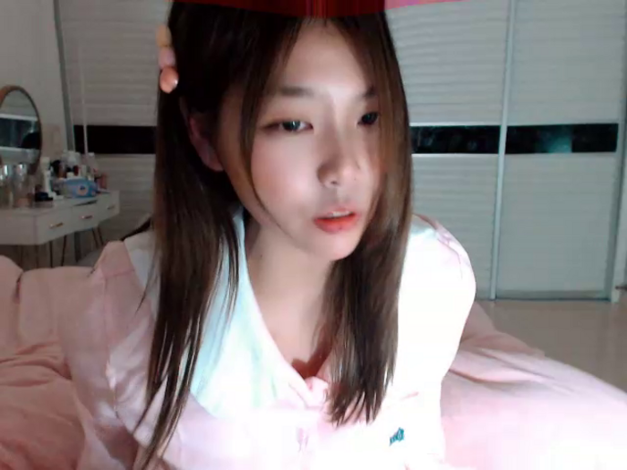 -Lucky_Girl