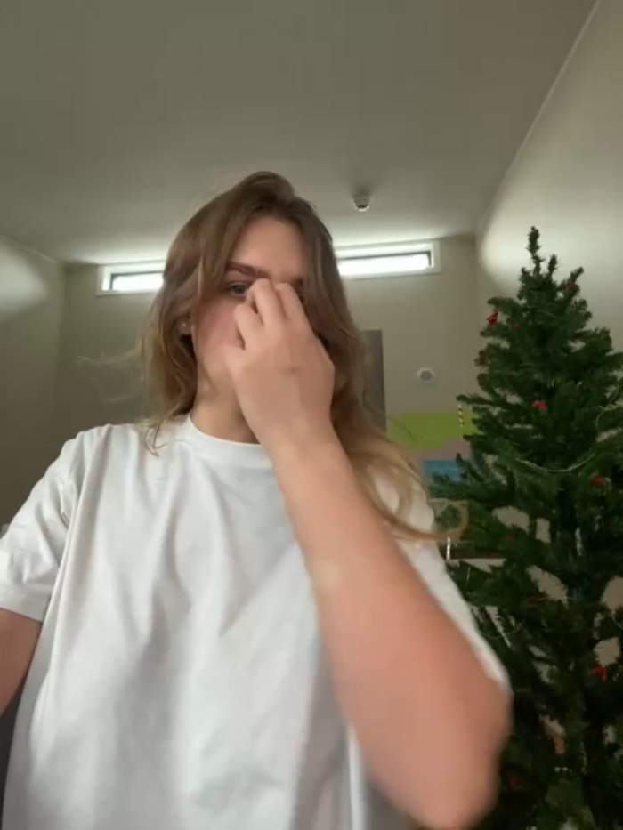 Cara__Mell