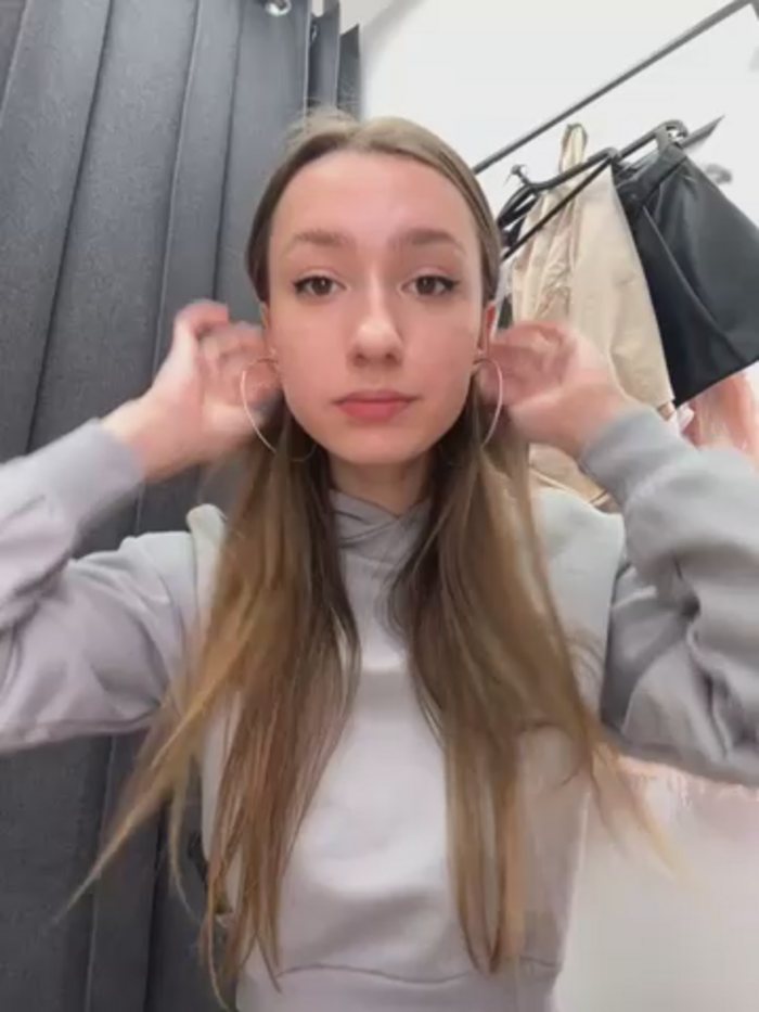 Lia__Love