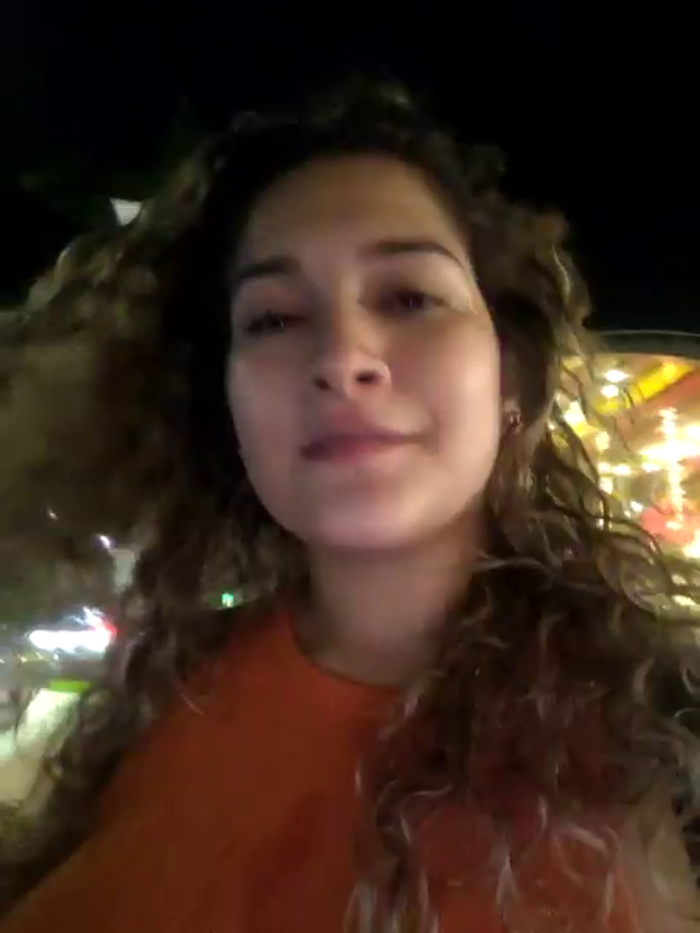 Sara_smiiith211