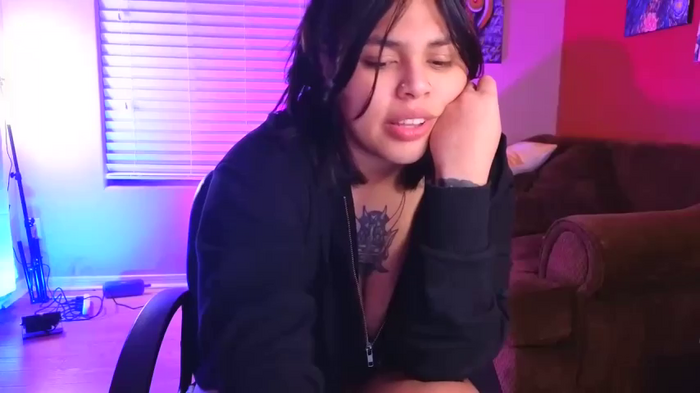 miacanela_xo