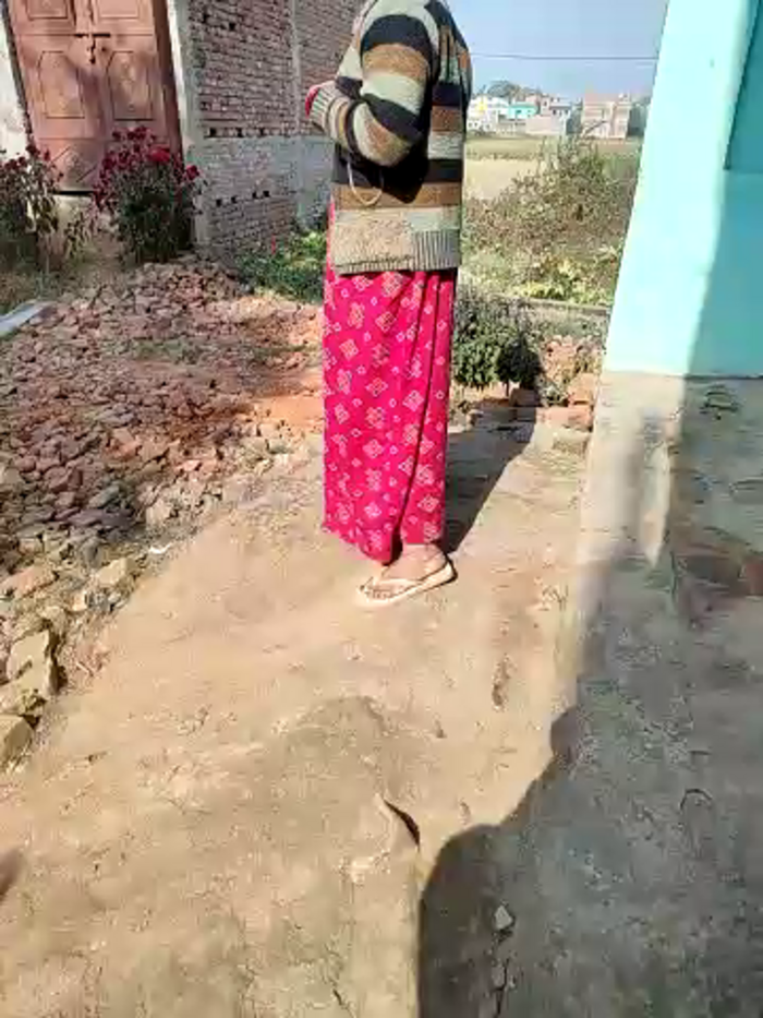 COUPLLE_VILLAGE