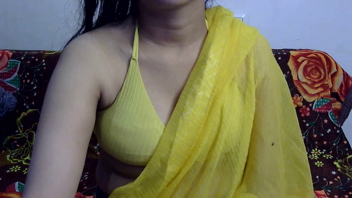 naughty_preeti