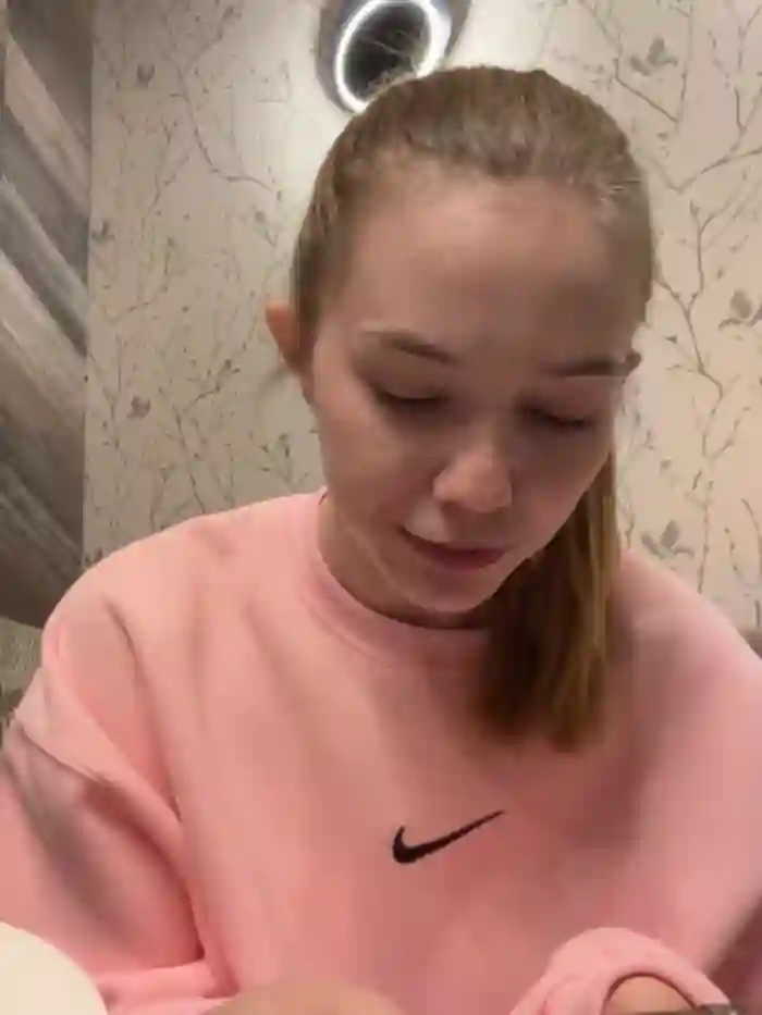 2024/12/12/stripchat-aniemiller-09-43-59