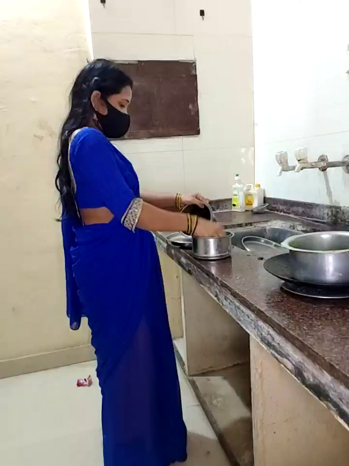 DesiRiya77