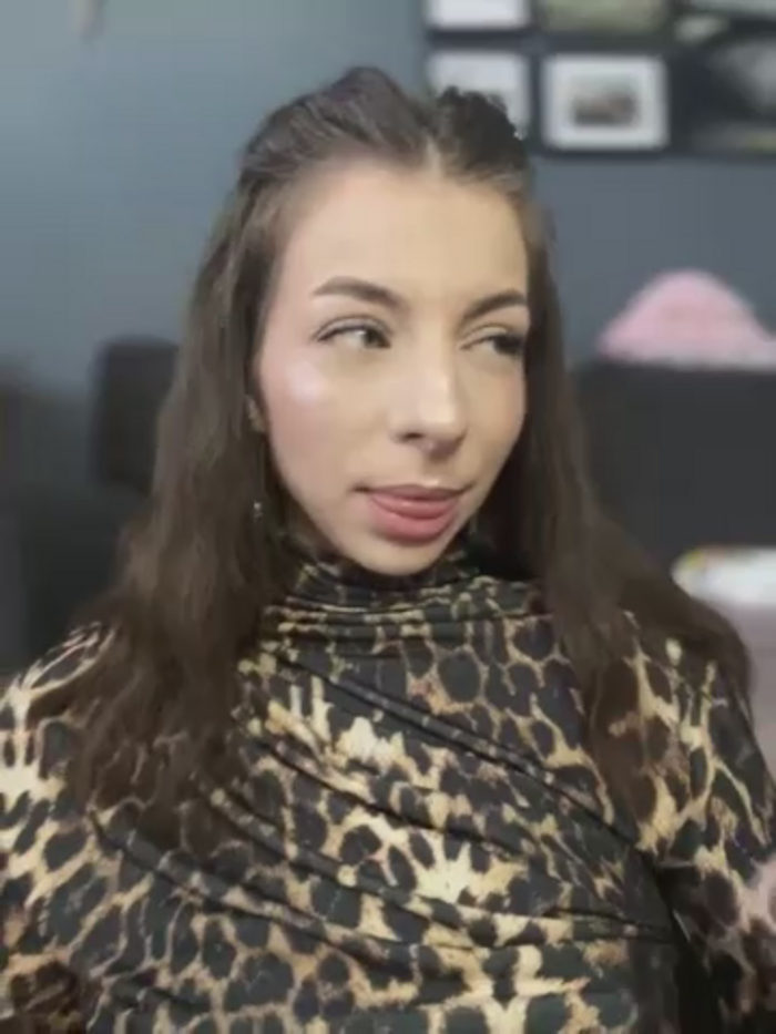 Mia_Ethan