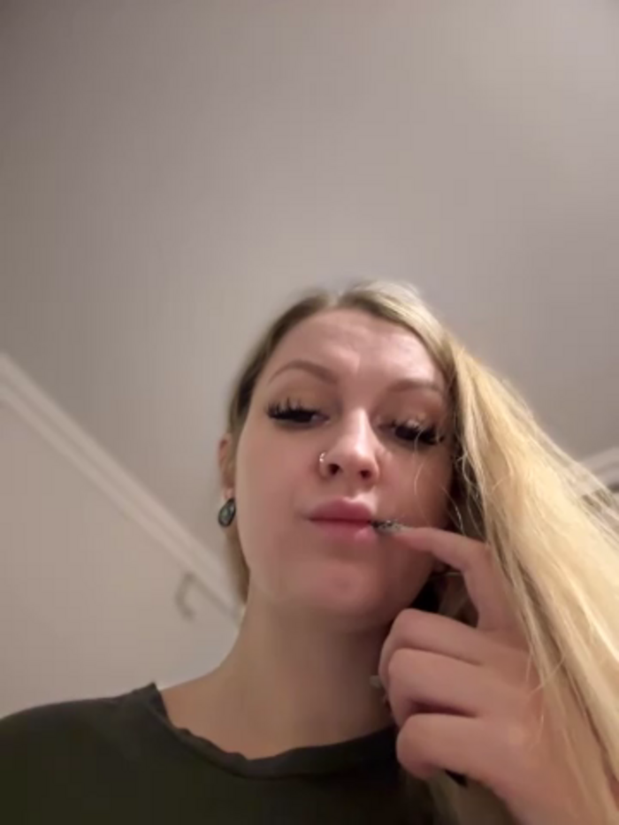 Teya_moon_