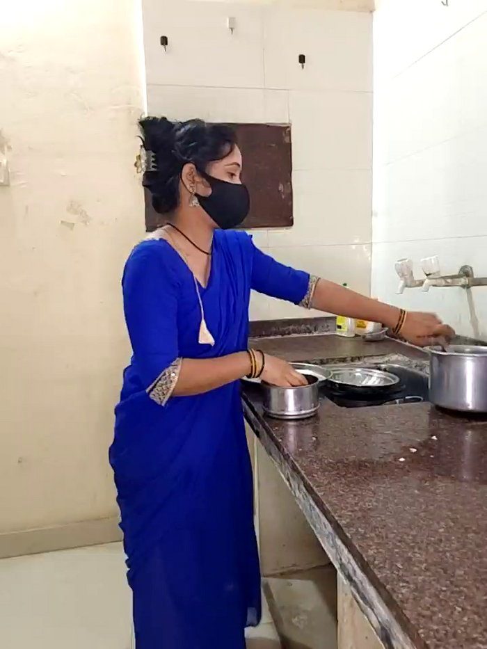 DesiRiya77