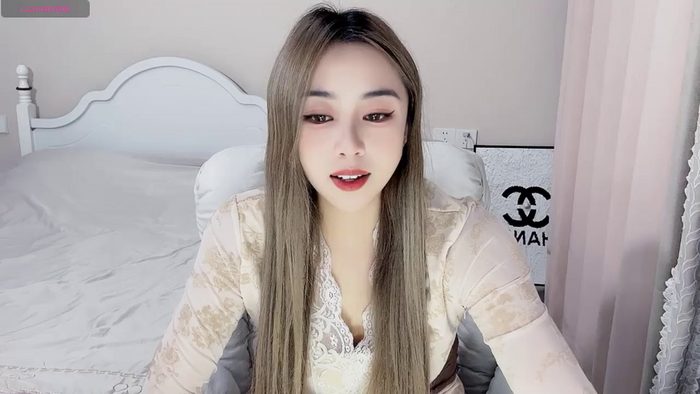 Caitlyn__