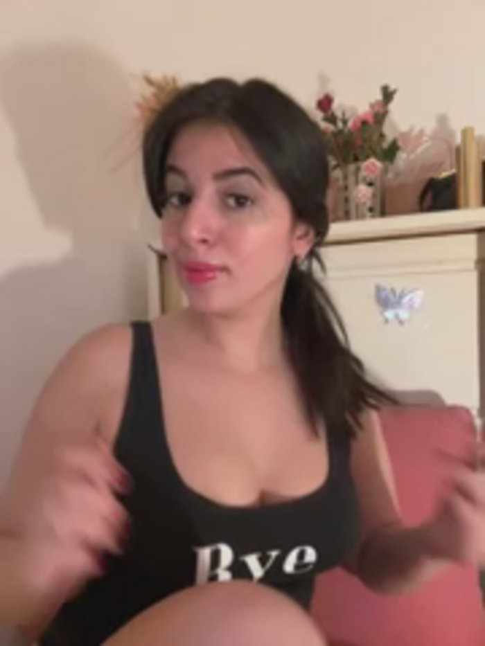 Hot_malak