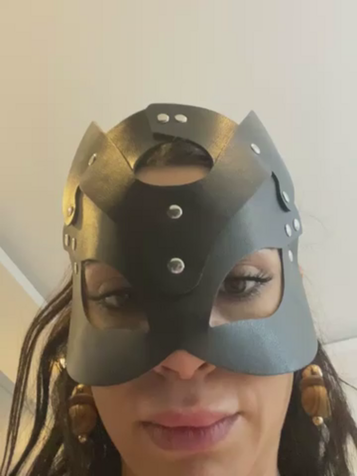 Ahu_Mask01