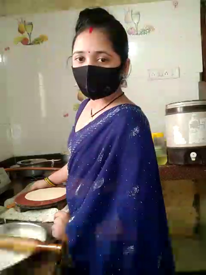 DesiRiya77