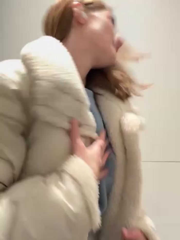 -AngelAri-