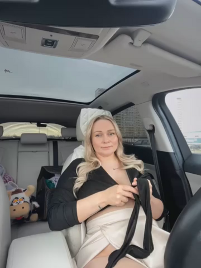 Bondgirl_013