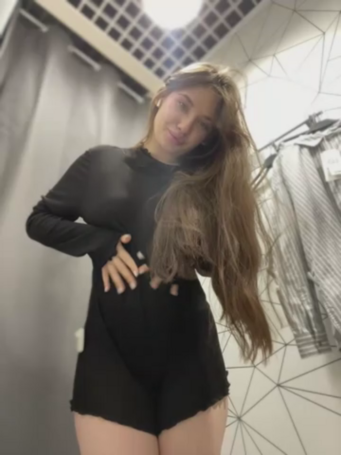Holly_Molii