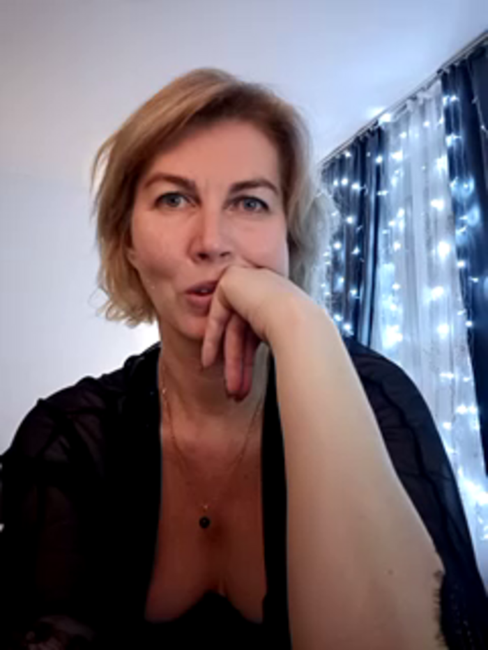 stellahere8
