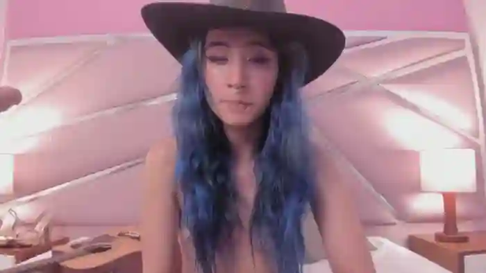 2024/12/16/stripchat-lunapage-20-04-13