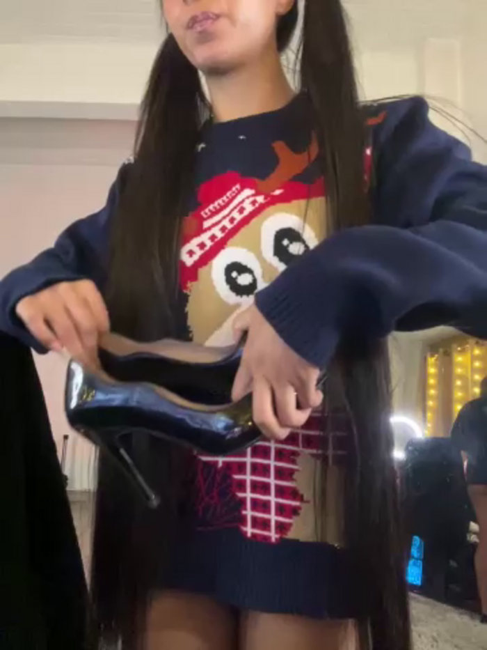 aly_golden_