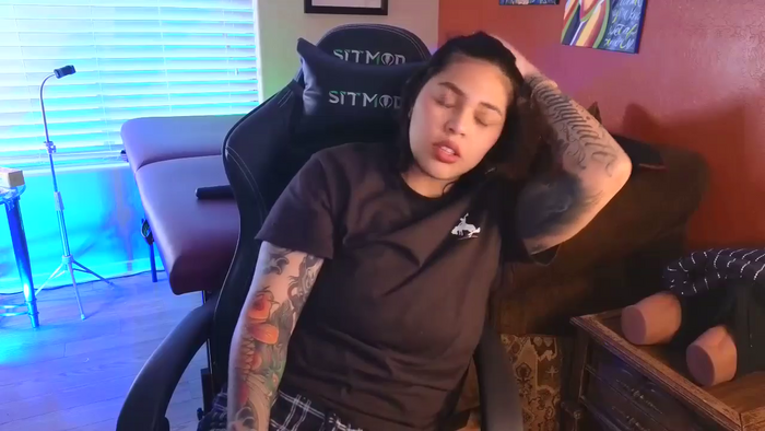 miacanela_xo
