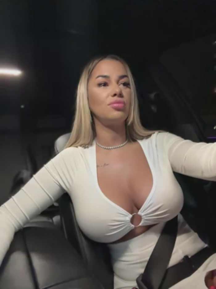 KirstieVegas