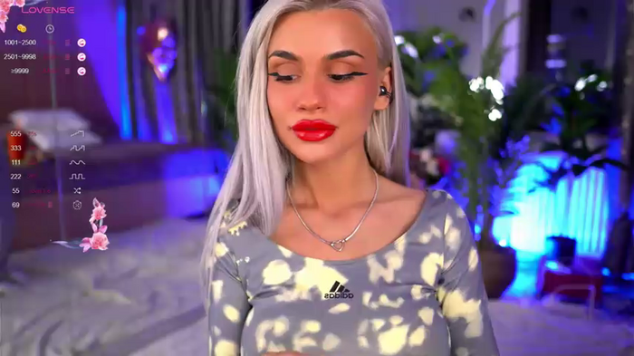 Serene_Sophiex