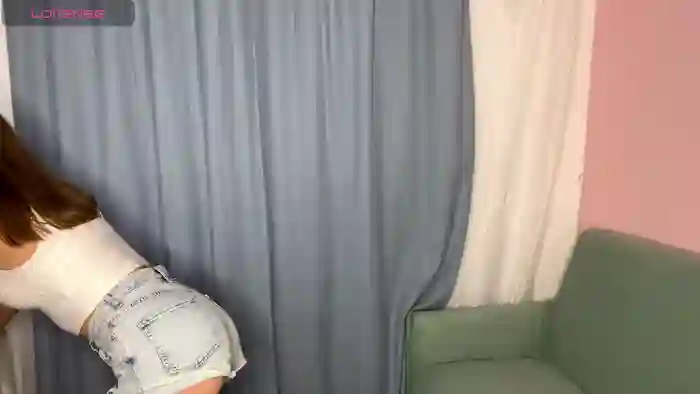 2024/12/18/stripchat-_c_a_r_o_l_e_e_n_a_-08-44-55