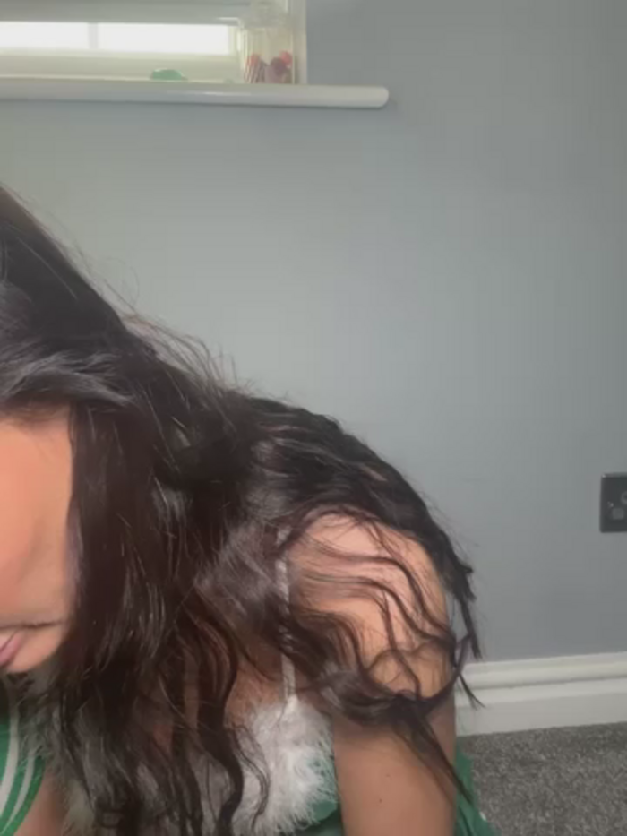 busty-milf-harper